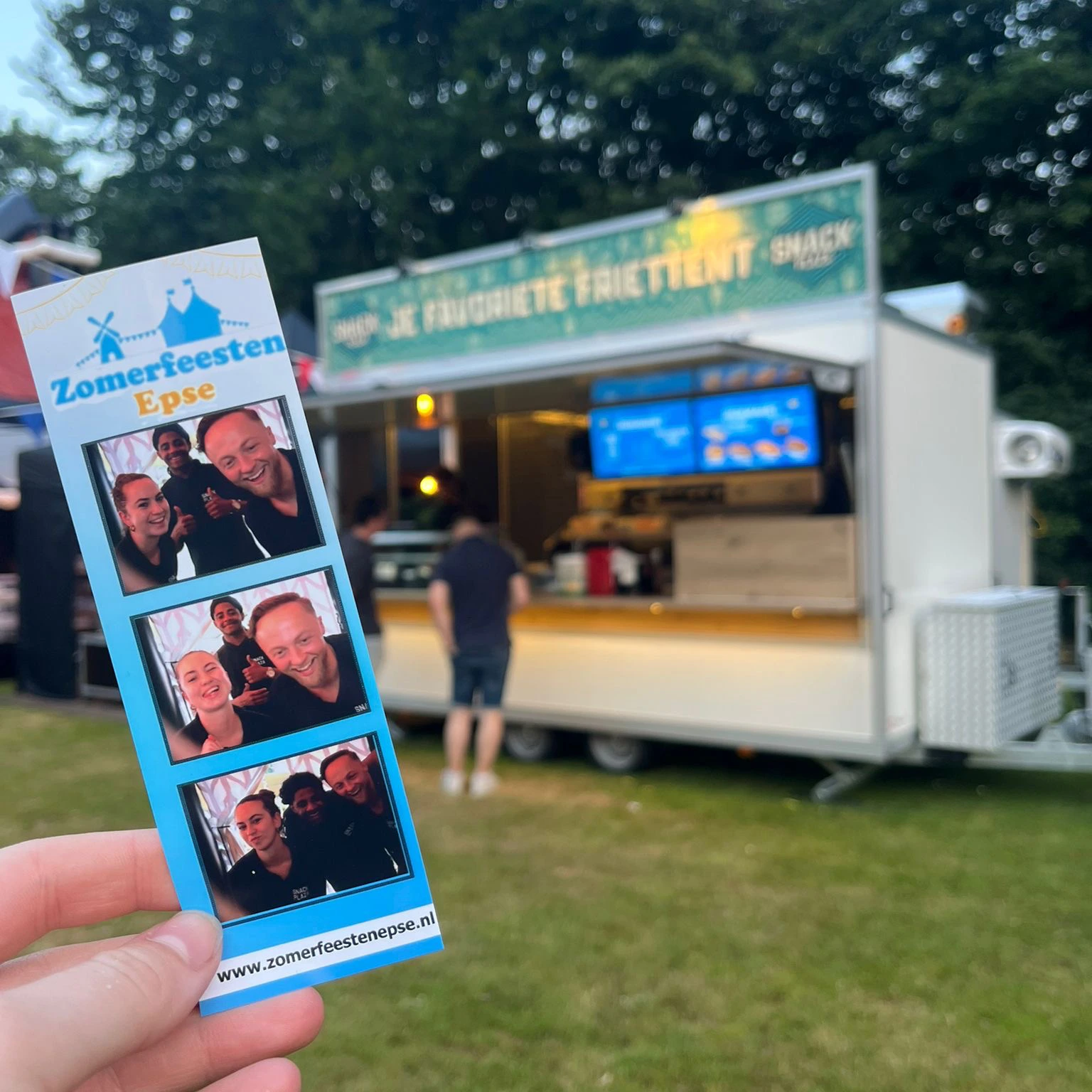 Frietwagen bij Zomerfeesten Epse